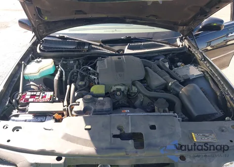 2010 Lincoln Town Car Signature Limited из США, поврежденный, VIN 2LNBL8CV3AX613153